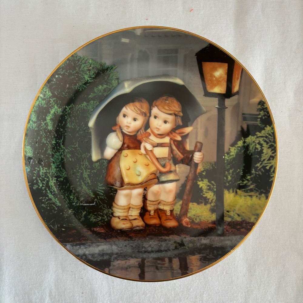 M J Hummel Little Companions Plate Collection Country Crossroads Series Set of 4 - Picture 9 of 12